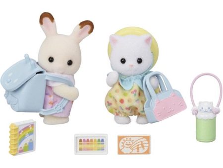 Sylvanian Families® Dagiskompisar - Walk Along Duo on Sale