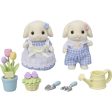 Sylvanian Families® Blomsterträdgårdsset - Flora Rabbit Brother & Sister Cheap